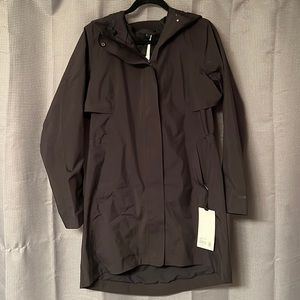 NWT Lululemon rain rebel jacket
